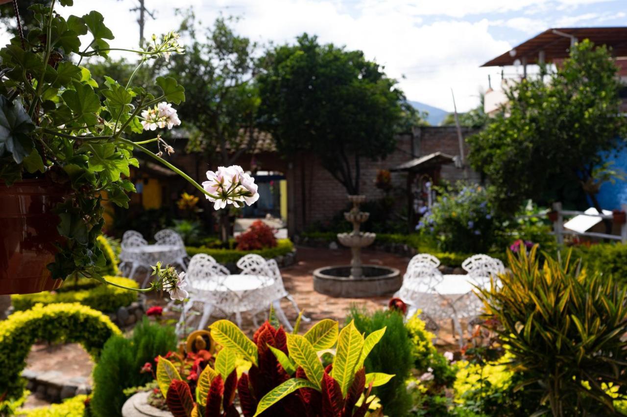 Hostal Jardin Escondido Vilcabamba Exterior photo